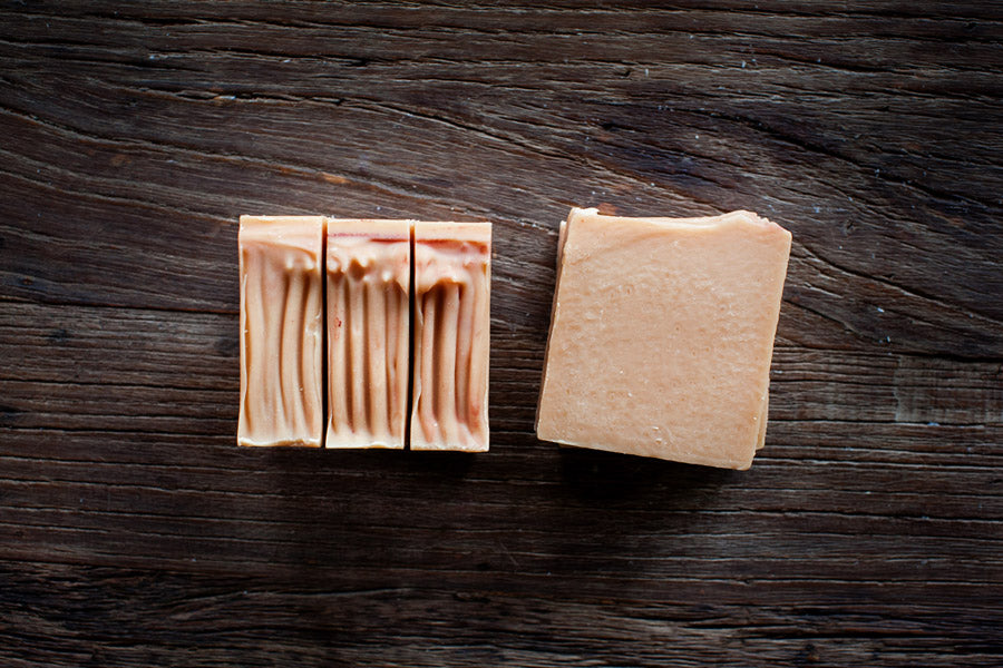 All natural shampoo bar with mango, shea & cocoa butter